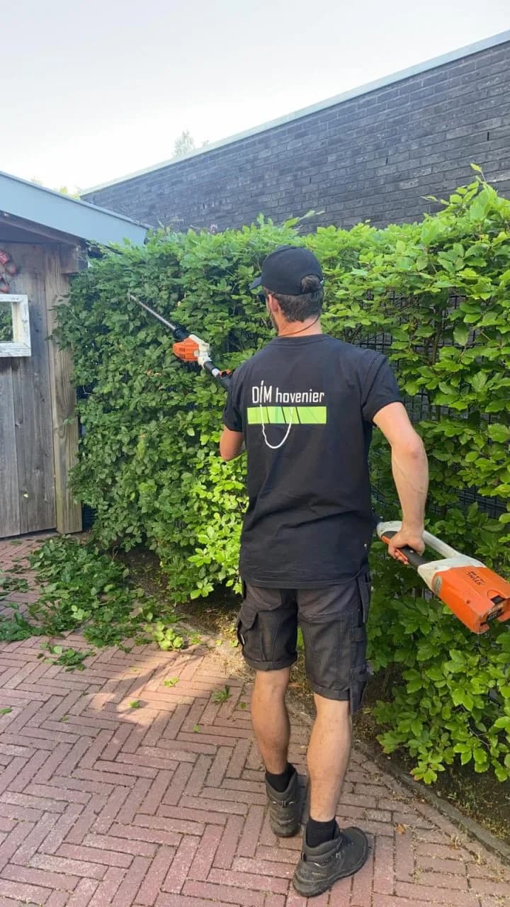 Onderhoudsronde in het groen