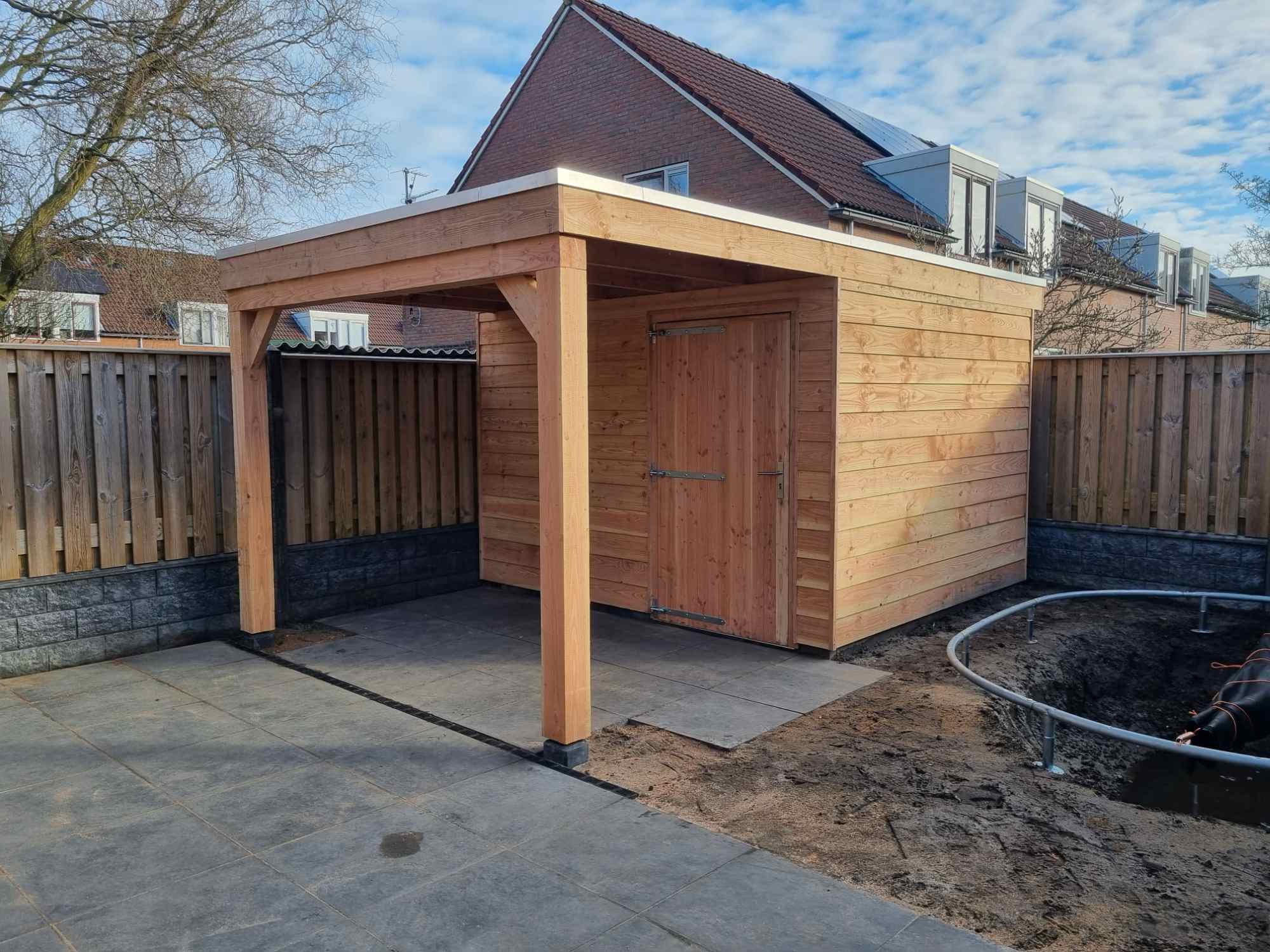 Houten tuinschuur, foto 1