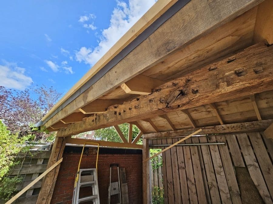 Houten kapschuur, foto 1