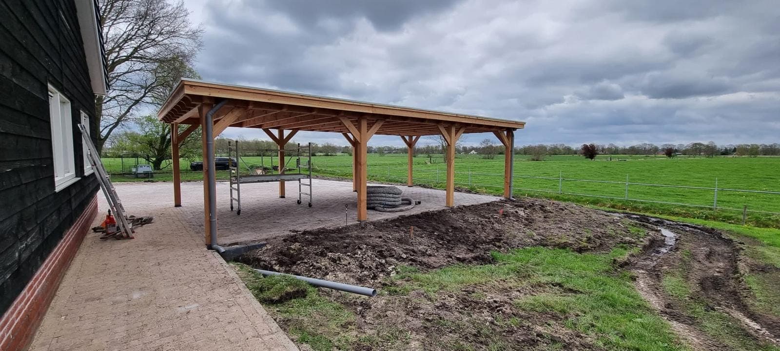 Houten carport, foto 1