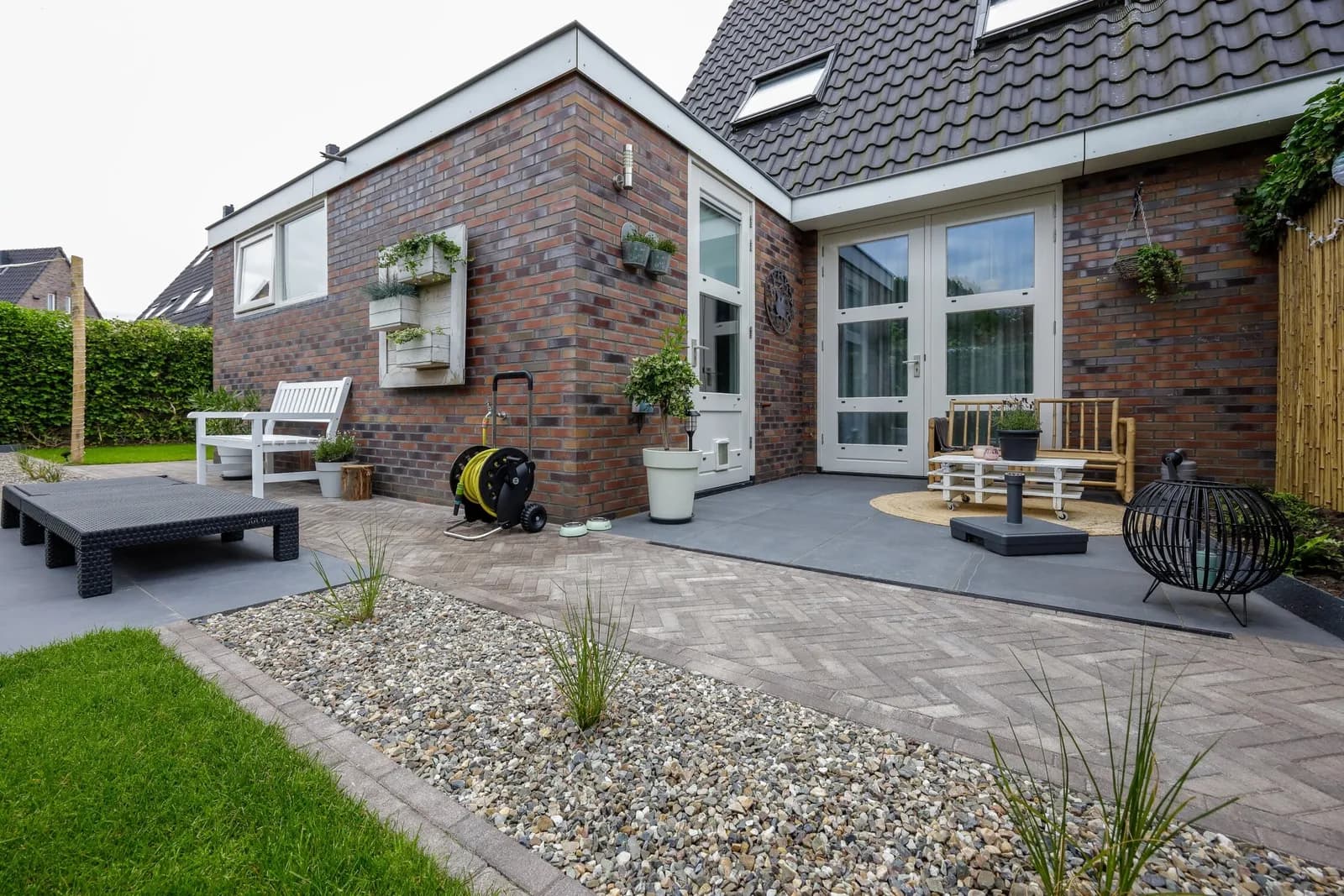 Sfeervolle tuinaanleg in Peize, beeld 3