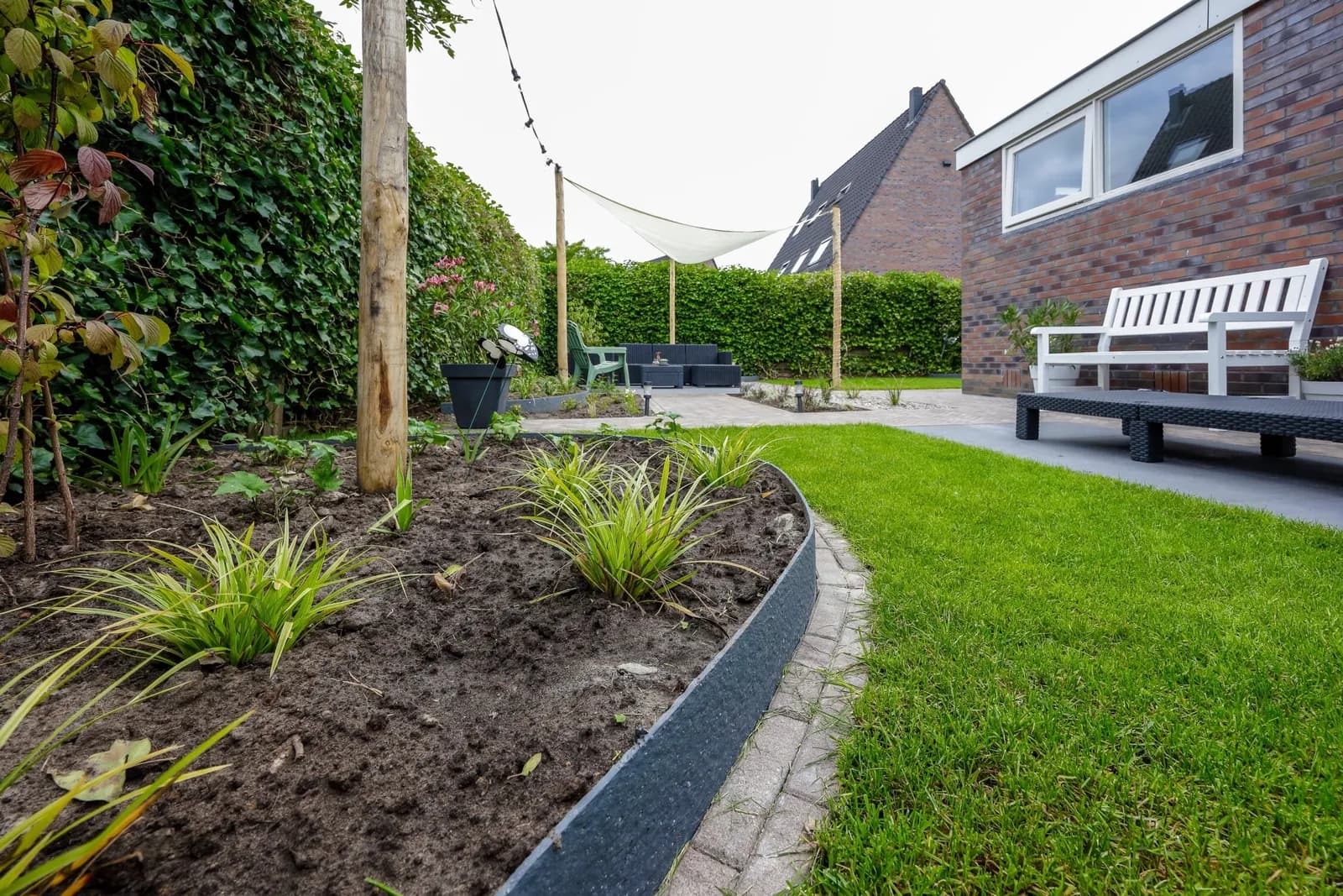 Sfeervolle tuinaanleg in Peize, beeld 5