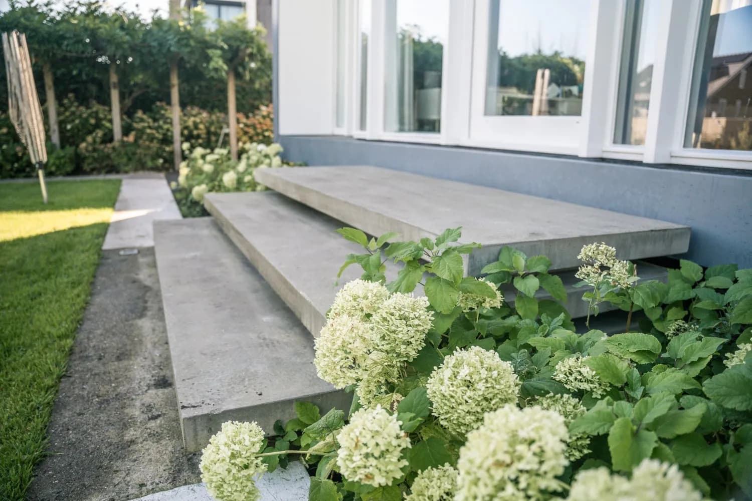 Sprookjesachtige tuinaanleg in Drachten, beeld 12