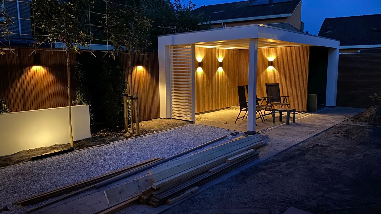 Rustgevende, luxueuze achtertuin in Eelde, beeld 7