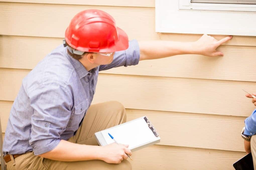 Inspectie houtenoverkapping